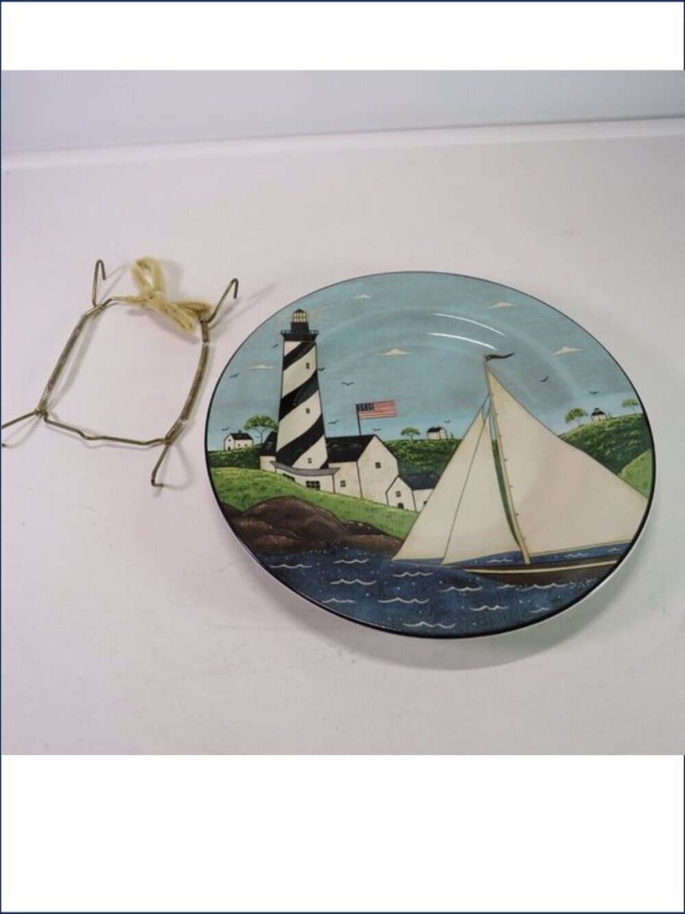 Sakura 1998 "Coastal Breeze" par Warren Kimble 8" Salad (1) Plate Lighthouse